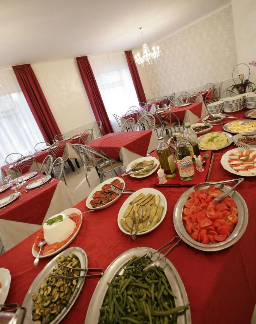 Hotel Le Lune غاتيو أ ماري