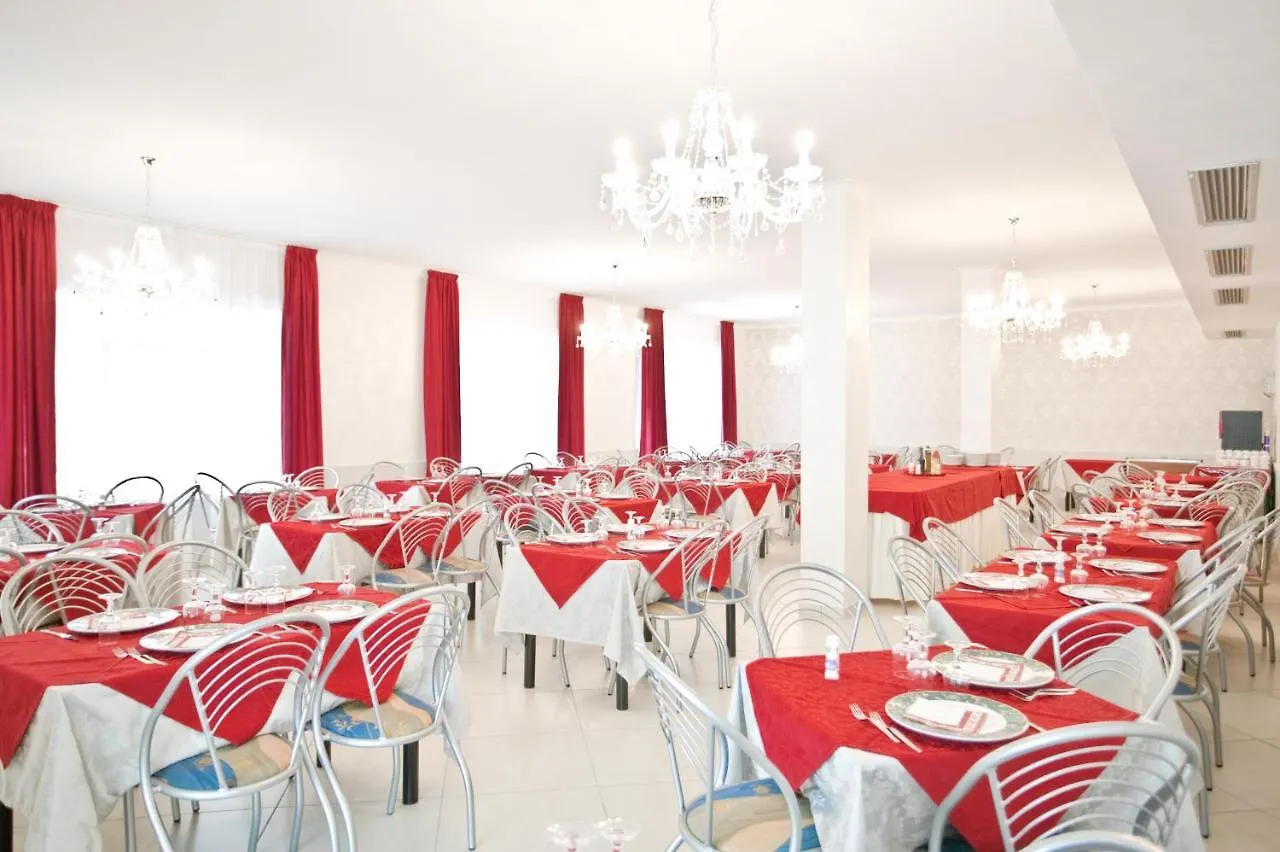 Hotel Le Lune غاتيو أ ماري 3*,